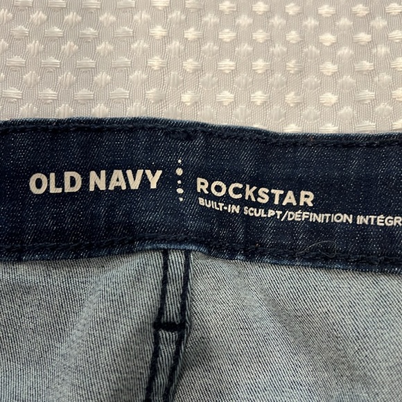 OLD NAVY ROCKSTAR BUILT IN SCULPT SKINNY JEANS 16T - Picture 4 of 5